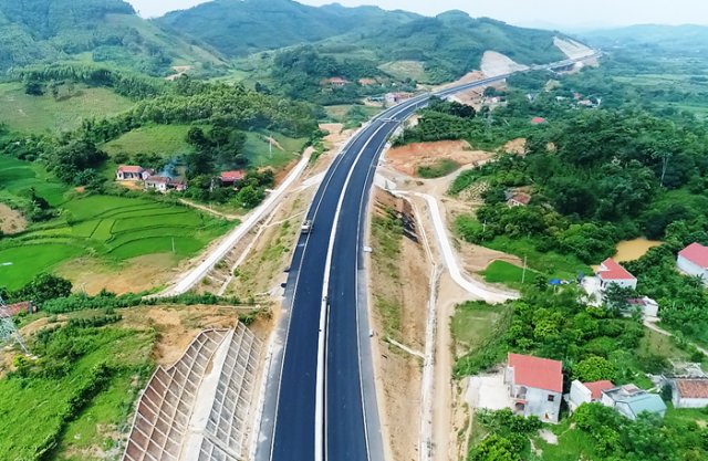 Những tuyến đường cao tốc động lực đưa vùng biên phát triển thịnh vượng