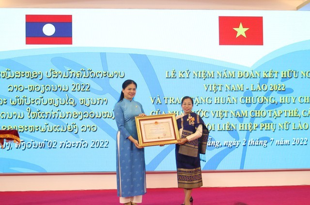 Phụ nữ Việt Nam và Lào tăng cường hợp tác hữu nghị