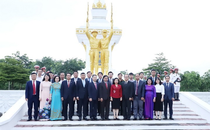 TP Đà Nẵng và tỉnh Attapeu (Lào): Đẩy mạnh hợp tác giáo dục, đầu tư và du lịch giai đoạn 2023-2027