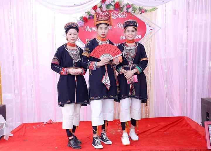 Độc đáo nghi thức đám cưới của người Dao quần trắng ở Yên Bái
