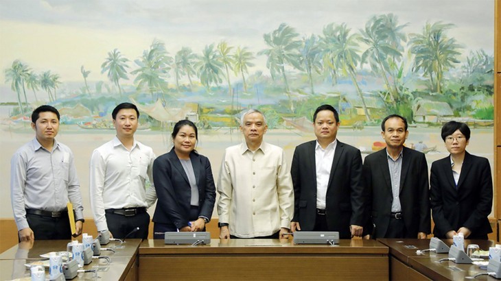 Bờ biển Thanh Hóa ngập trong rác thải