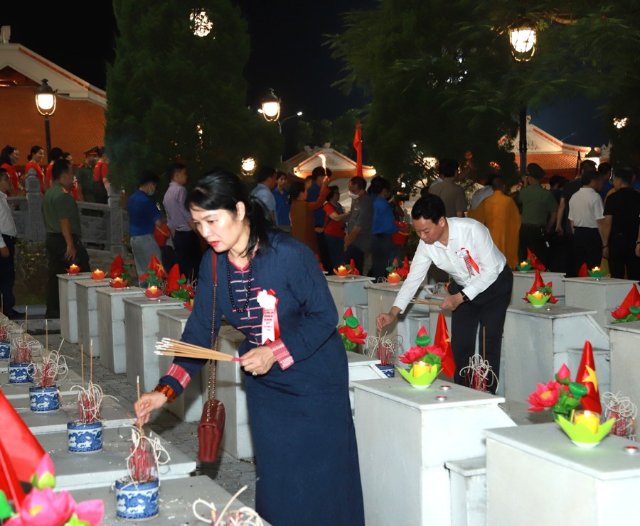 Đại lễ cầu siêu tưởng niệm, tri ân anh linh các Anh hùng liệt sỹ ở Nghĩa trang Liệt sỹ Vị Xuyên (Hà Giang)