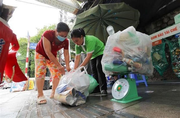 Từ 25-8, bị phạt tiền nếu không phân loại rác