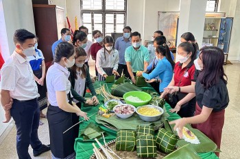 Samaki... Việt - Lào!