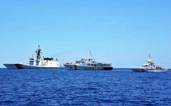 Tàu tuần duyên USCGC Bertholf (750) của Mỹ trong một đợt diễn tập huấn luyện chung với tuần duyên Philippines. (Ảnh: Tuần duyên Mỹ)