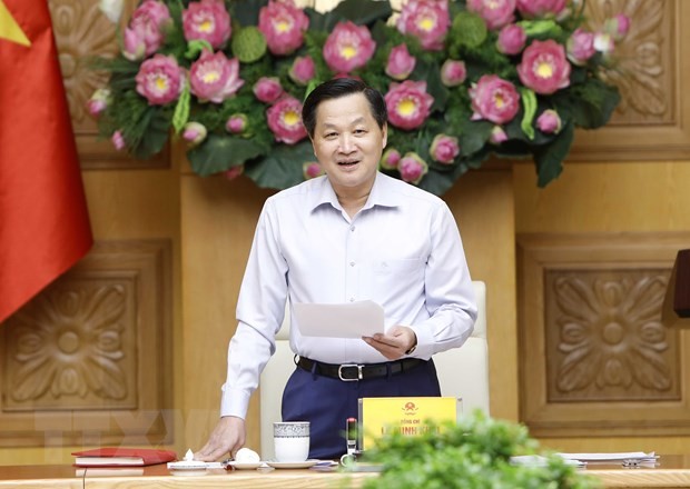 Nghiên cứu phương án giảm thuế để hỗ trợ cho người dân, doanh nghiệp