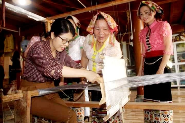 Nghệ An hỗ trợ hơn 2,1 tỷ đồng phát triển du lịch cộng đồng cho 04 huyện, 04 bản và 12 hộ gia đình