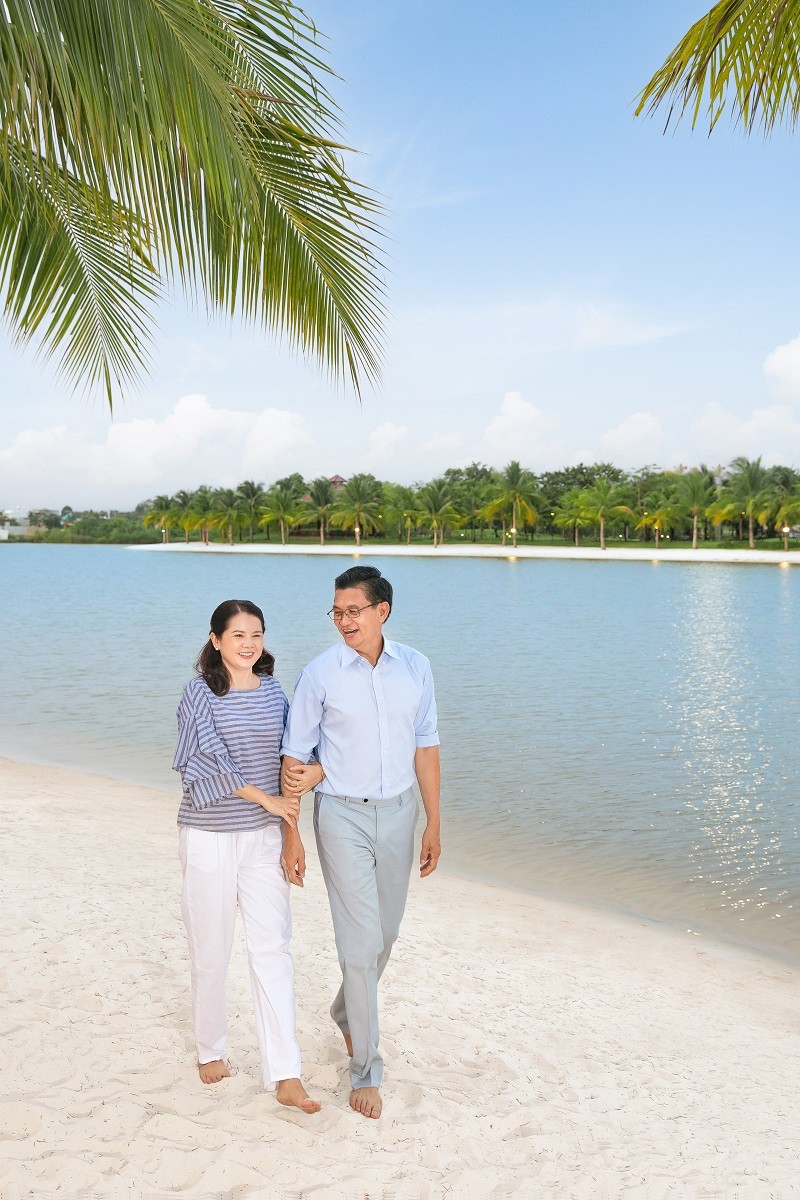 Thư giãn tản bộ tận hưởng không khí trong lành mỗi ngày.