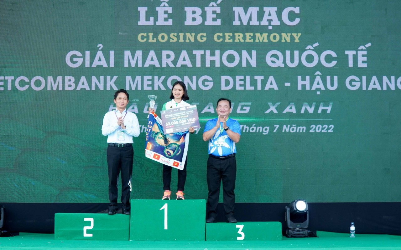 Hậu Giang: Hơn 8.500 người tham chạy Marathon vừa trải nghiệm thiên nhiên miền Tây sông nước Hậu Giang: Hơn 8.500 người tham chạy Marathon vừa trải nghiệm thiên nhiên miền Tây sông nước