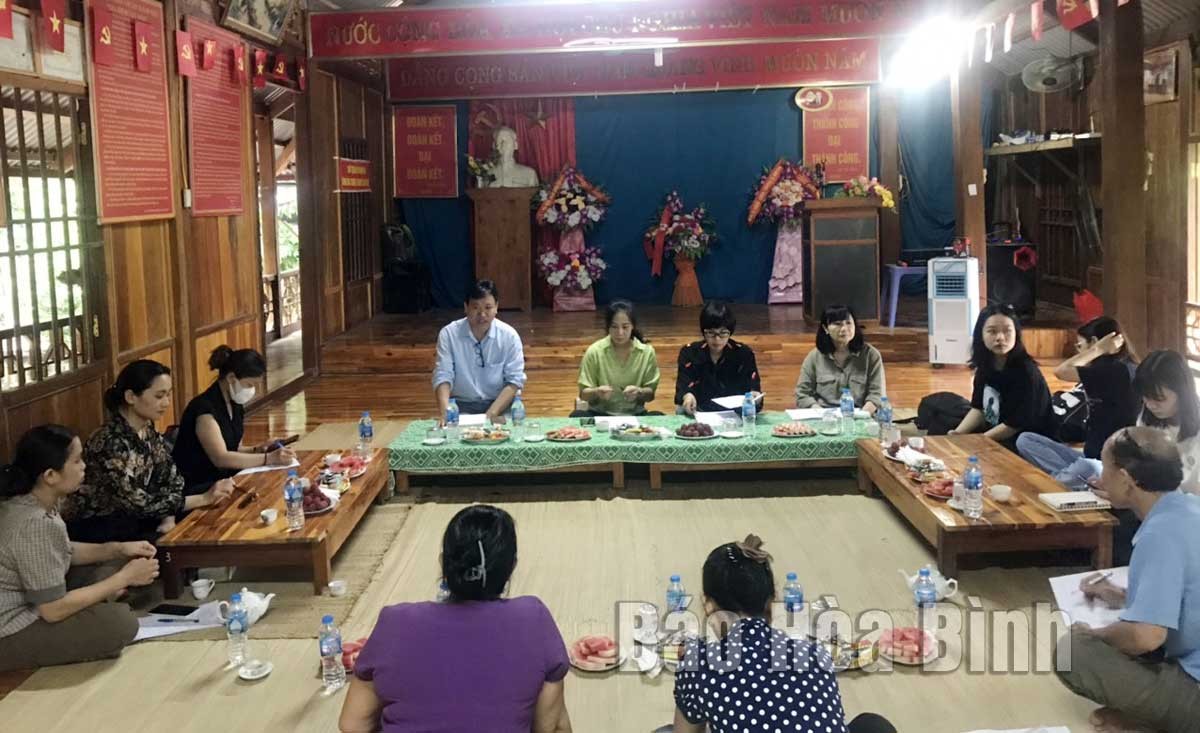 Mai Châu, Hòa Bình: Tăng cường vai trò của phụ nữ trong bảo vệ môi trường sống, vì sức khỏe cộng đồng
