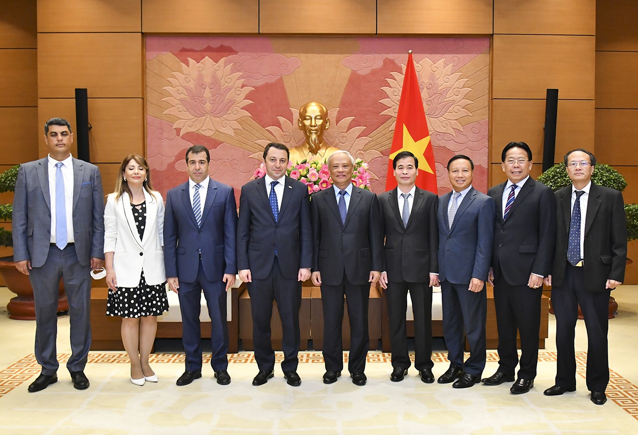 Thúc đẩy phát triển hơn quan hệ hữu nghị Việt Nam - Azerbaijan