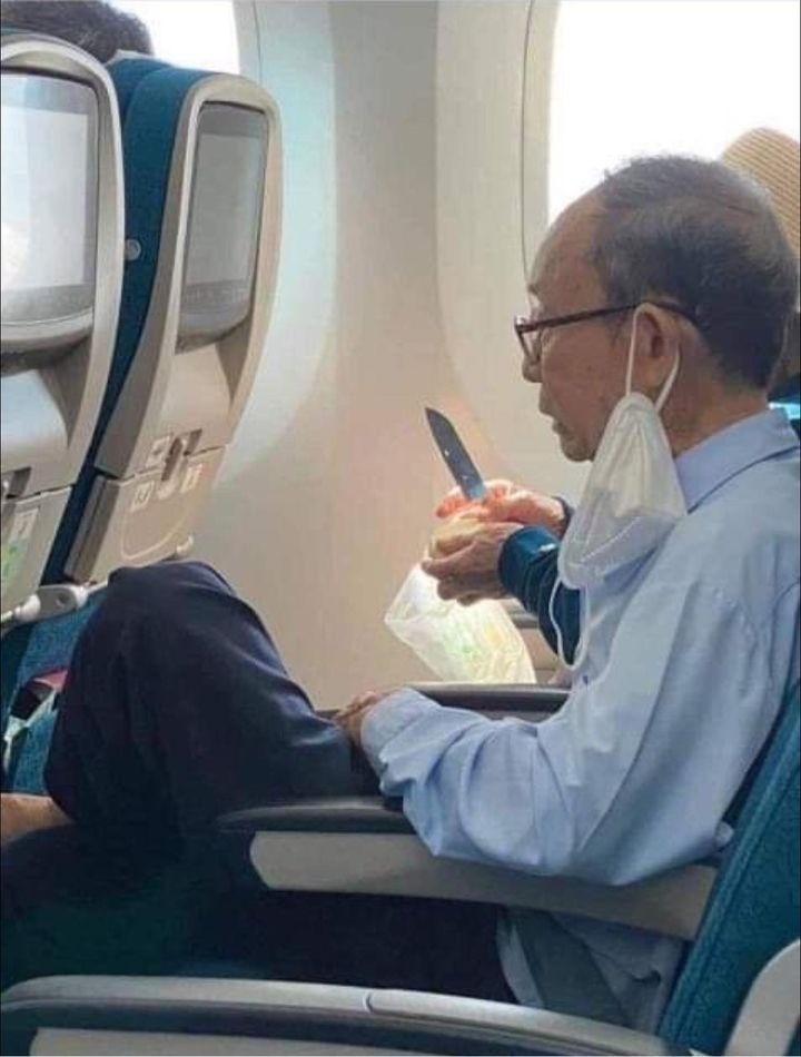 Những vật dụng không được phép mang lên máy bay