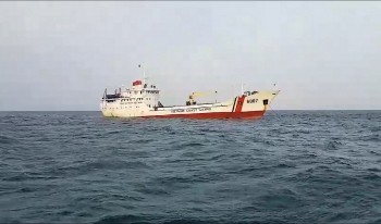Cấp cứu kịp thời một ngư dân bị nạn trên biển