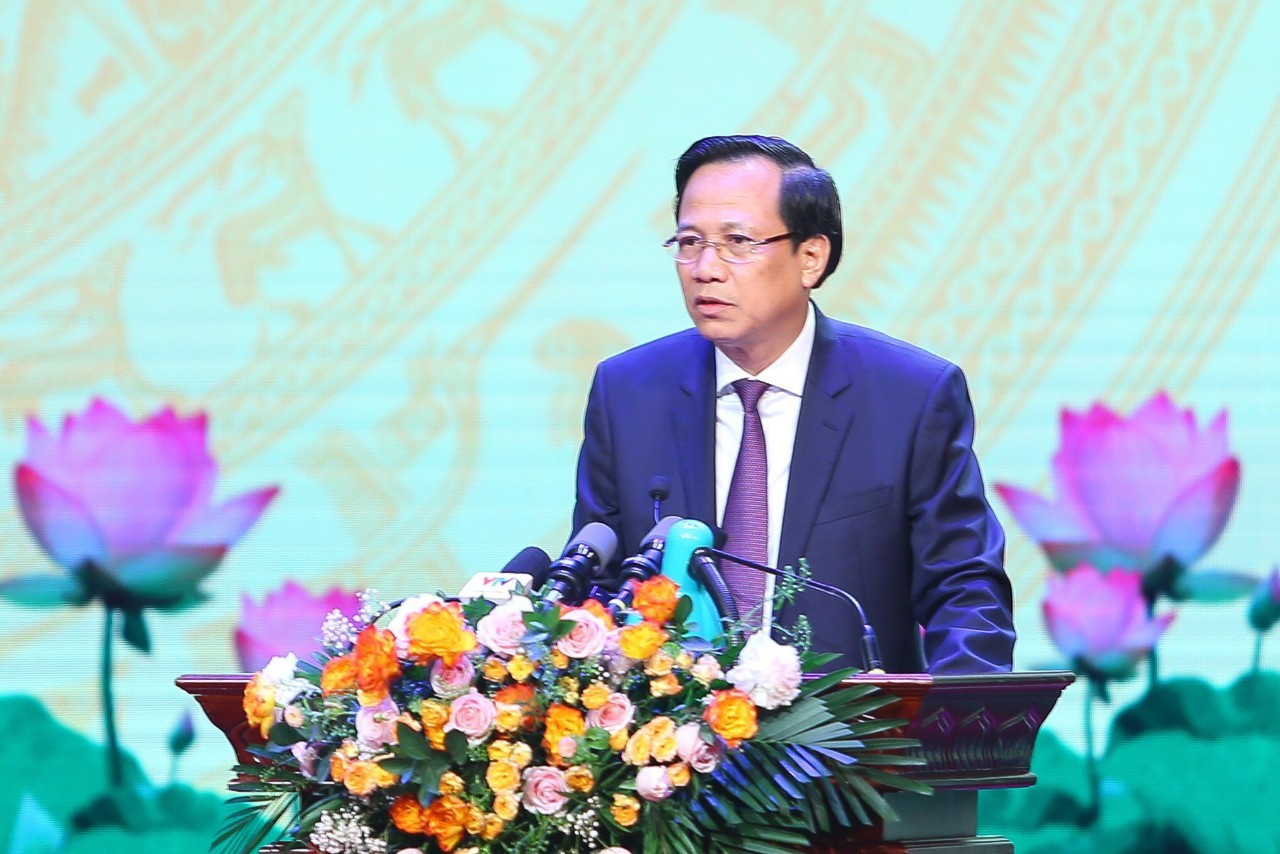 Tổ chức trọng thể Lễ kỷ niệm 75 năm Ngày Thương binh - Liệt sĩ và tuyên dương người có công với cách mạng