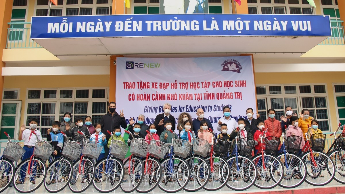 Bài 3: Thế hệ hữu nghị thứ hai
