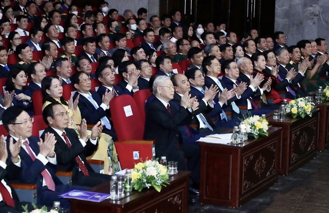 Lễ kỷ niệm 60 năm Ngày thiết lập quan hệ ngoại giao (5/9/1962-5/9/2022) và 45 năm Ngày ký Hiệp ước Hữu nghị và Hợp tác Việt Nam - Lào (18/7/1977-18/7/2022) - Ảnh: VGP/Nhật Bắc