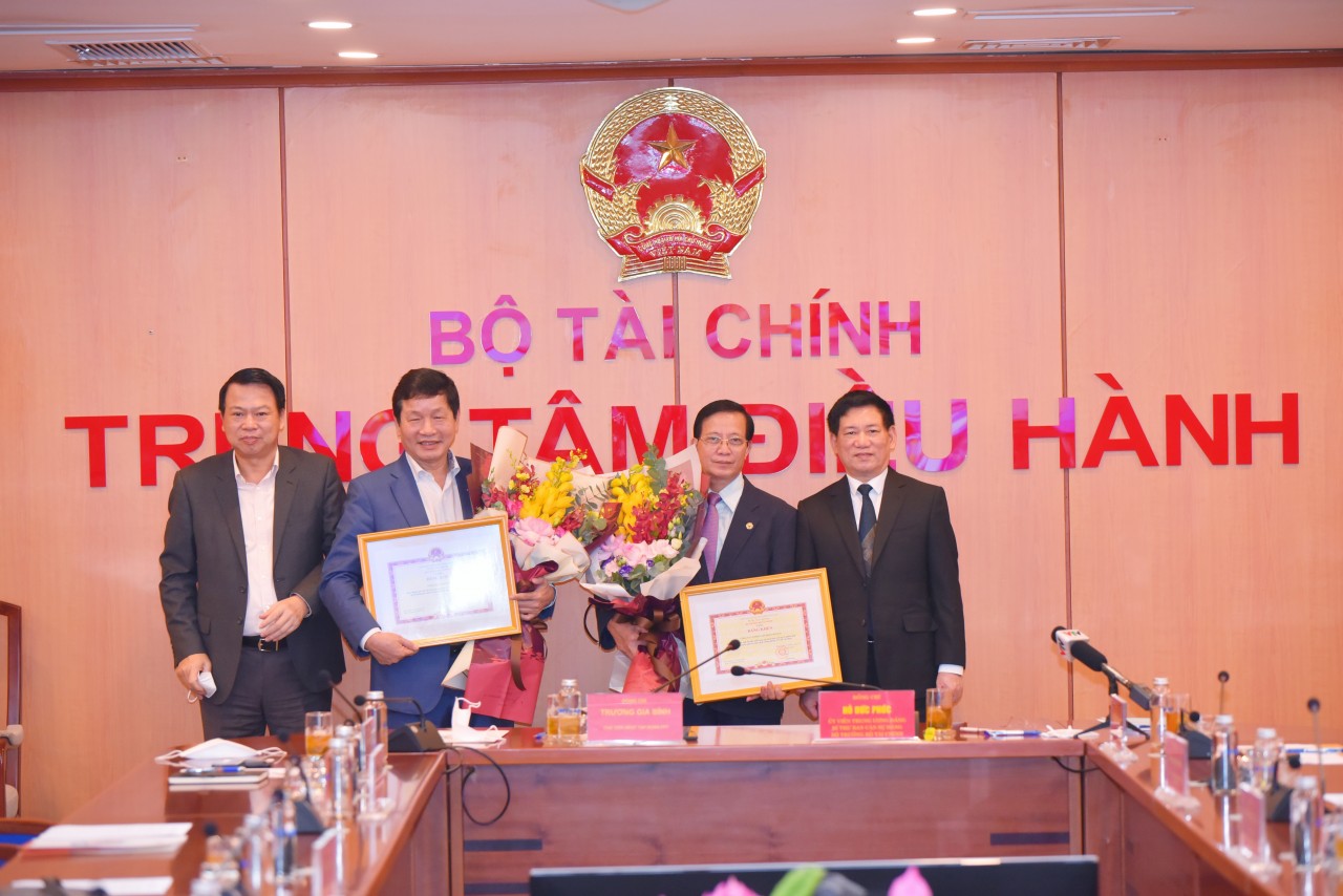 Thứ trưởng Nguyễn Đức Chi gặp gỡ thân mật với các thành viên tiếp bước “giải cứu Hose”