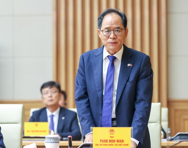 Thủ tướng đối thoại với doanh nghiệp Hàn Quốc: Ấn tượng với sự điều hành của Chính phủ Việt Nam