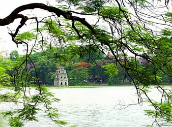 mua he ha noi voi 2 cam nhan o cach nhau hon 11500 km