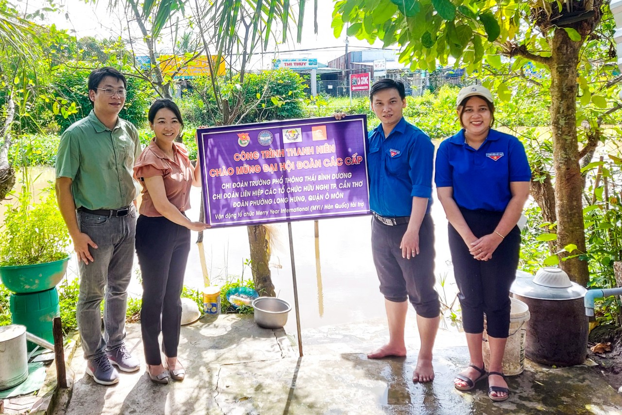 Liên hiệp các tổ chức hữu nghị Cần Thơ: Phối hợp trồng 1.000 cây bần chống sạt lở Liên hiệp các tổ chức hữu nghị Cần Thơ: Phối hợp trồng 1.000 cây bần chống sạt lở