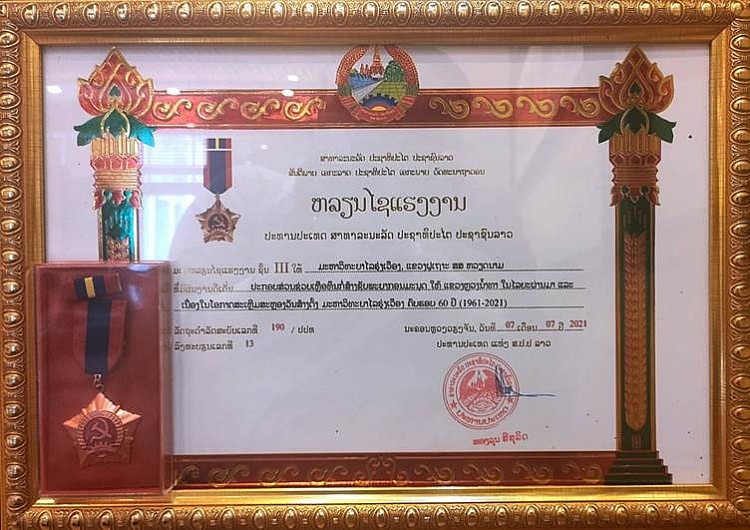 Chính phủ Lào tặng Huy chương Phát triển cho tỉnh Phú Thọ
