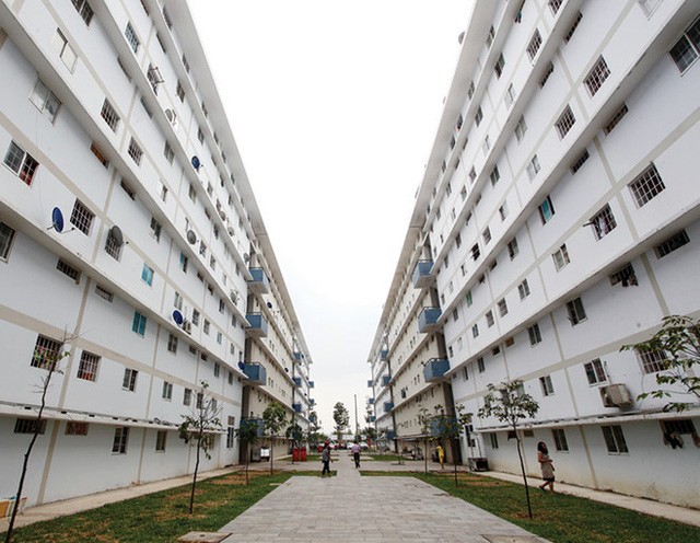 Nhà nước khuyến khích các thành phần kinh tế phát triển nhà ở xã hội, nhà ở công nhân, nhà ở cho người thu nhập thấp (Ảnh minh họa: KT).