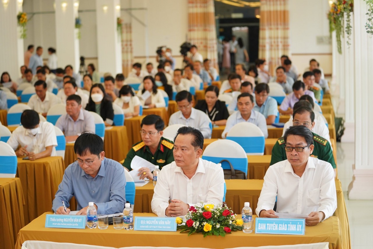 Quang cảnh hội nghị.