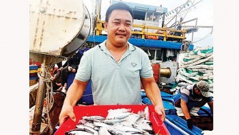 "Kỳ lân" làng biển