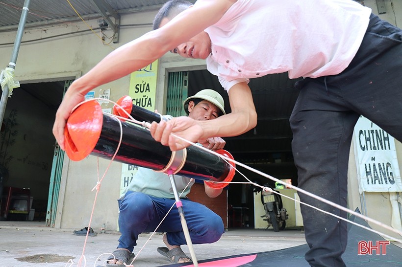 Độc đáo nghề làm diều sáo ở quê mẹ Đại danh y Lê Hữu Trác