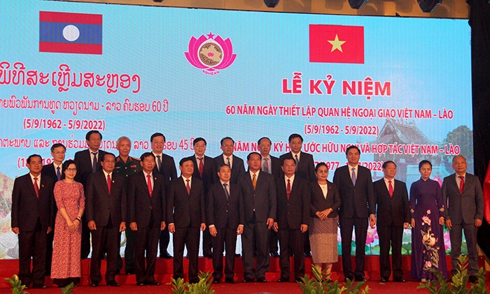 Nghệ An luôn sẵn sàng đồng hành, hợp tác và chia sẻ với các tỉnh bạn Lào trên các lĩnh vực