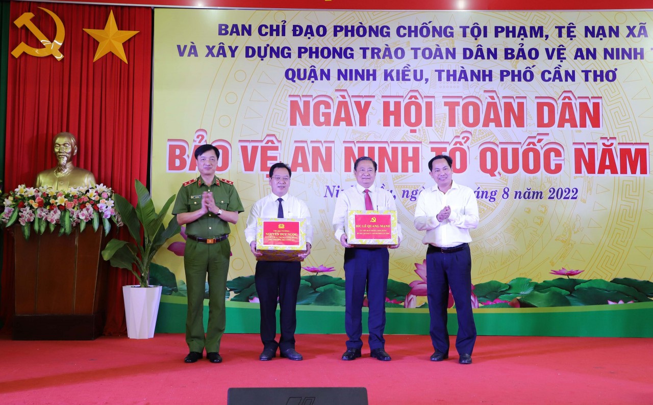 Nhiều hoạt động ý nghĩa diễn ra trong Ngày hội toàn dân bảo vệ an ninh Tổ quốc tại Cần Thơ