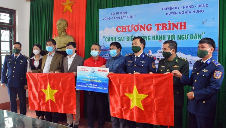 Tích cực chung tay đưa Luật Cảnh sát biển đi vào cuộc sống