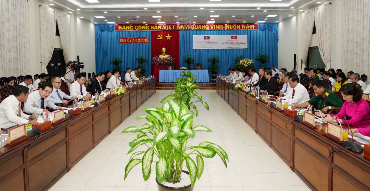 Quang cảnh buổi hội đàm