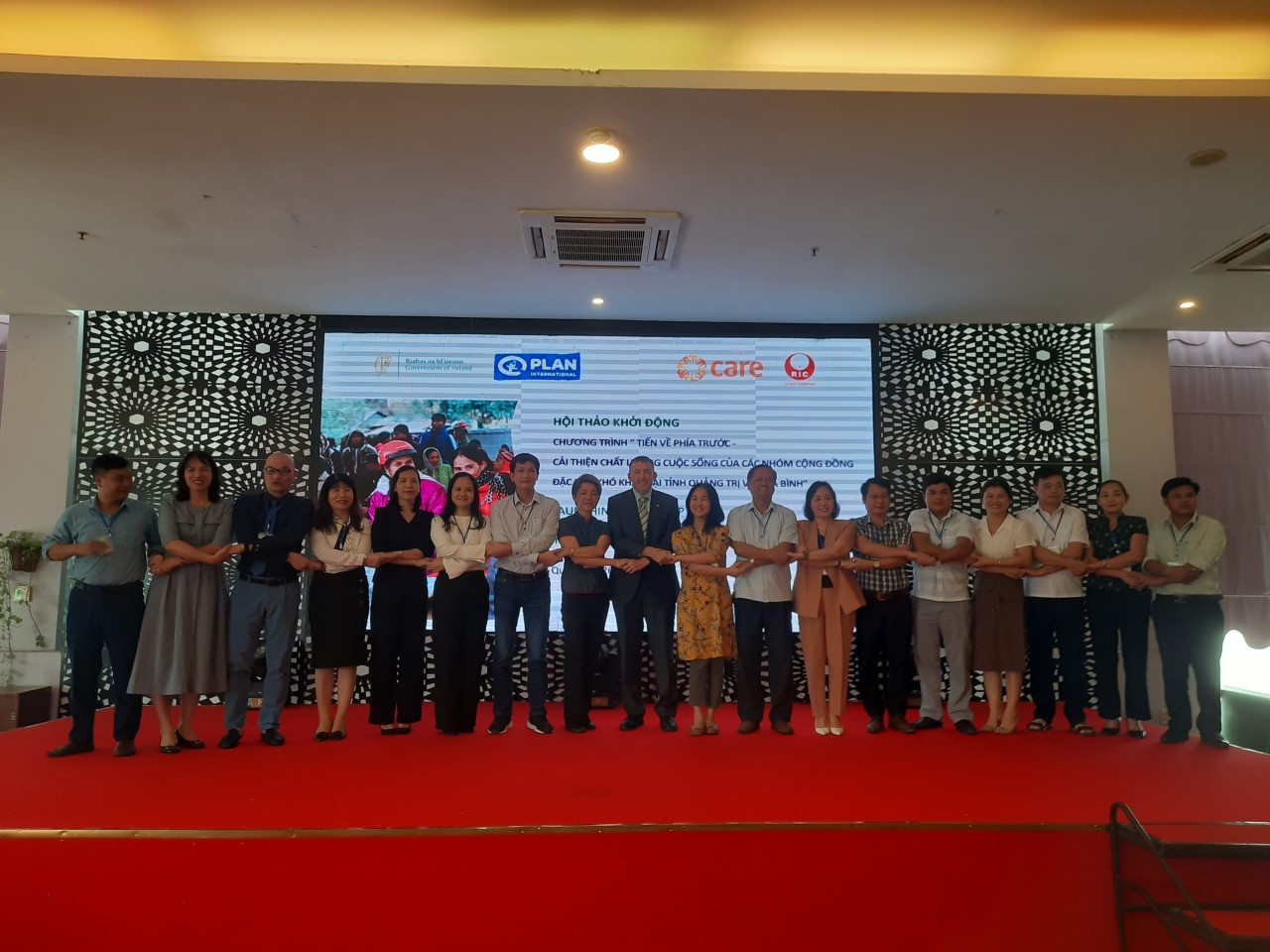 Tiến Về Phía Trước - Cải thiện chất lượng cuộc sống của các nhóm cộng đồng đặc biệt khó khăn tại tỉnh Quảng Trị và Hòa Bình