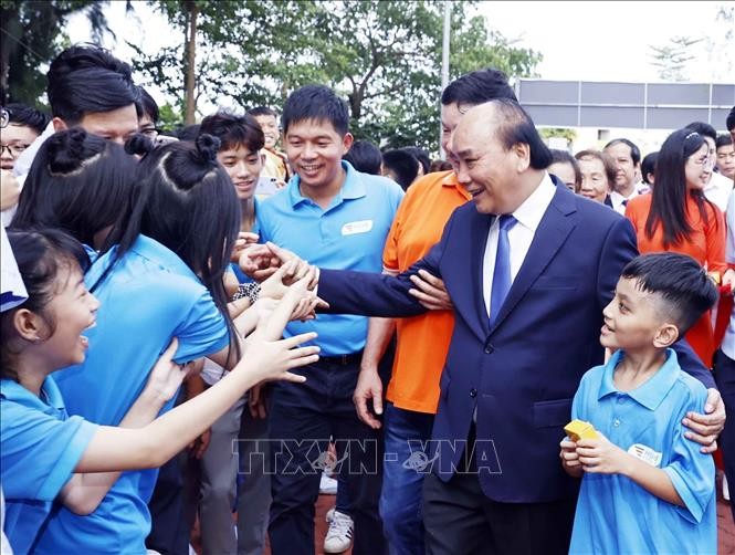 Chủ tịch nước dự Ngày hội tới trường của các em nhỏ mồ côi do COVID-19 Chủ tịch nước dự Ngày hội tới trường của các em nhỏ mồ côi do COVID-19