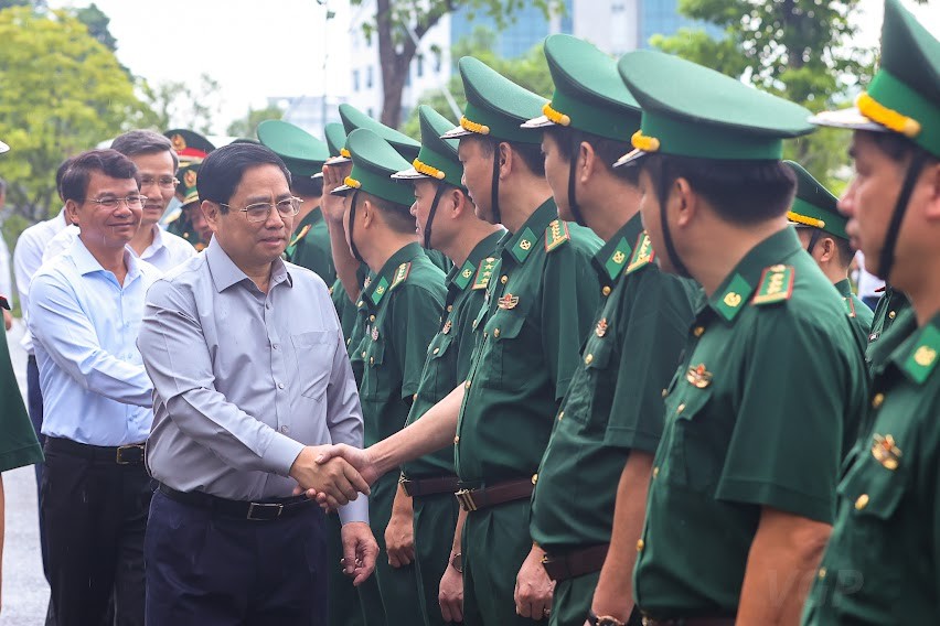 Thủ tướng: Xây dựng khu vực phòng thủ vững chắc về an ninh quốc phòng và phòng tuyến hợp tác, phát triển kinh tế