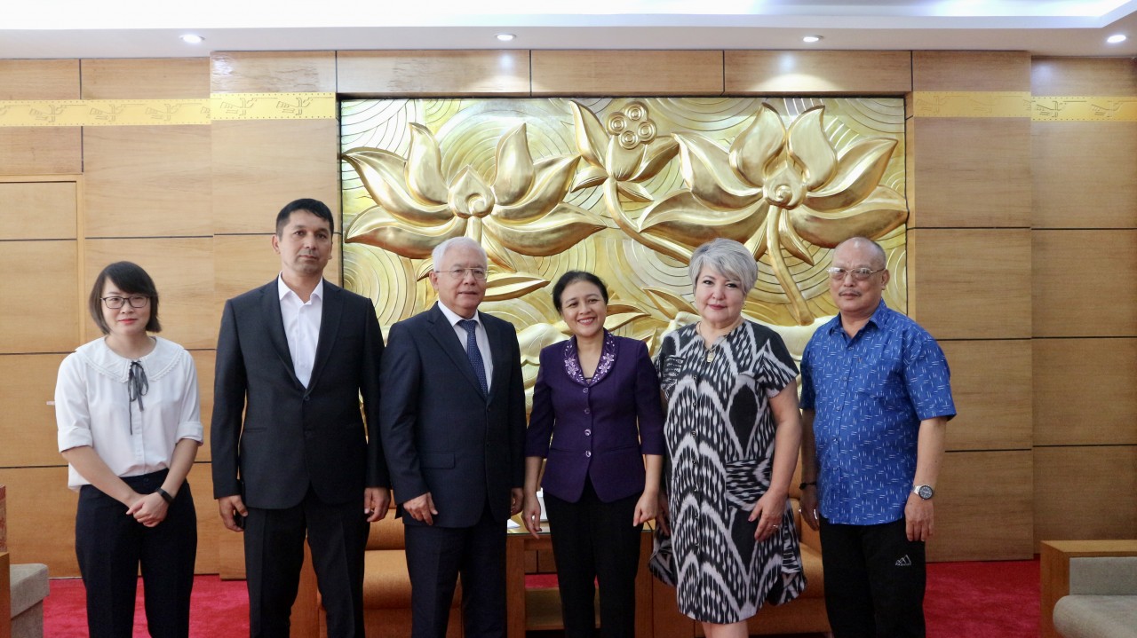 Việt Nam – Uzbekistan tiếp tục phát triển quan hệ ngoại giao nhân dân