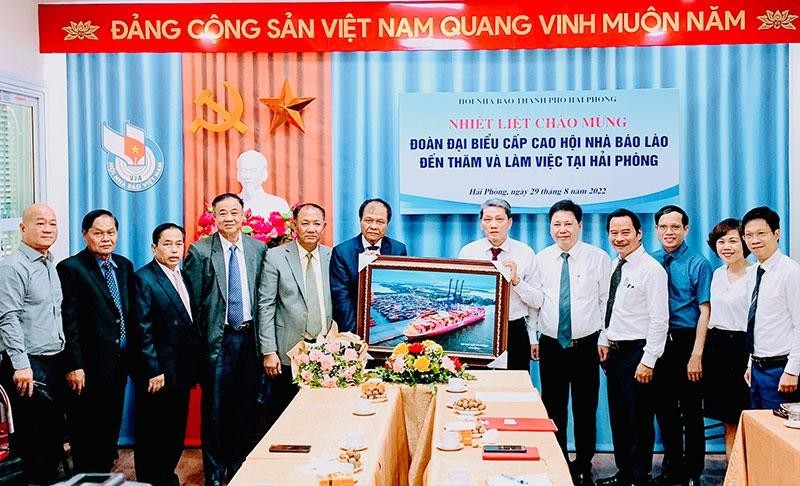 Hội Nhà báo Lào thăm và làm việc với Hội Nhà báo thành phố Hải Phòng