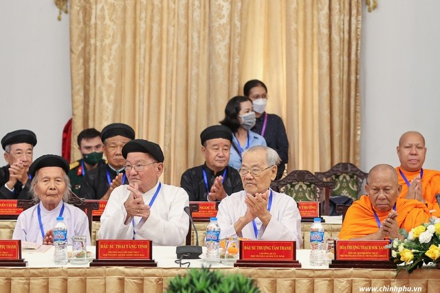 Hội nghị biểu dương các tổ chức tôn giáo