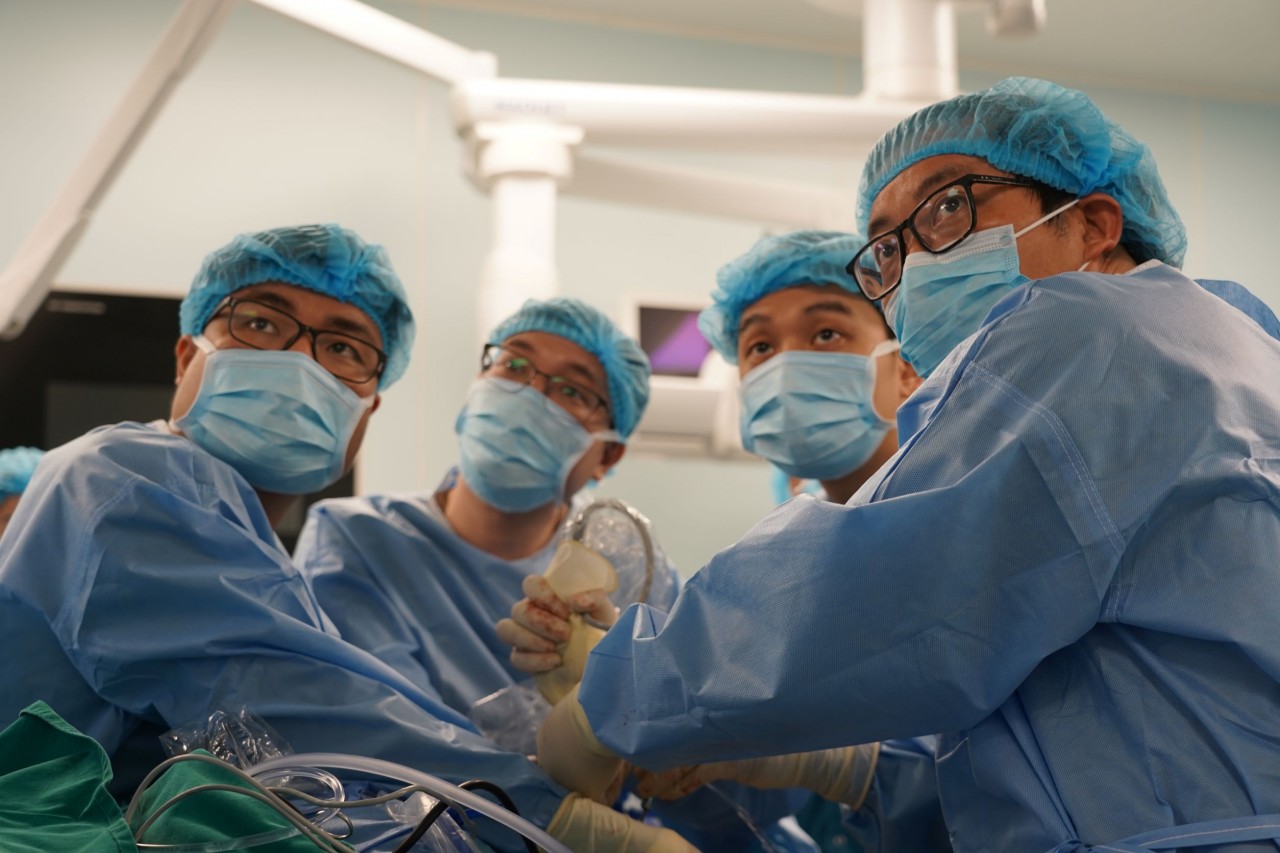 Ca mổ của Chương Thị Kiều kéo dài tới 8 tiếng đồng hồ, là một thử thách lớn đối với cả VĐV và ekip phẫu thuật nhưng đã thành công rất tốt đẹp như dự kiến