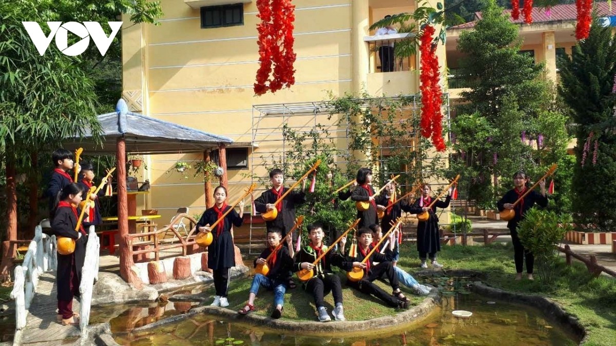 Gìn giữ điệu then của dân tộc Tày, Nùng, Thái
