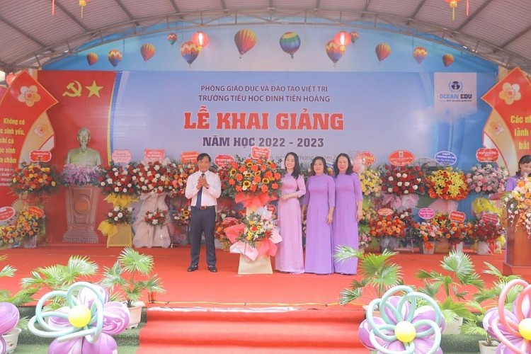 Phú Thọ: Hơn 383 nghìn học sinh vui hân hoan khai giảng năm học mới