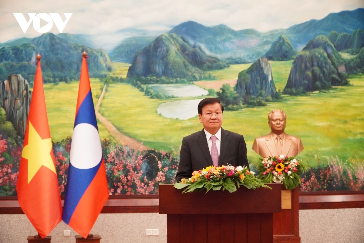 "Ra sức vun đắp mối quan hệ đặc biệt Lào-Việt Nam không ngừng đơm hoa kết trái"