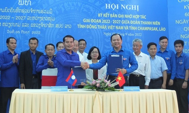 Tỉnh đoàn Đồng Tháp – Tỉnh đoàn Champasak ký kết Bản ghi nhớ hợp tác giai đoạn 2022 – 2027