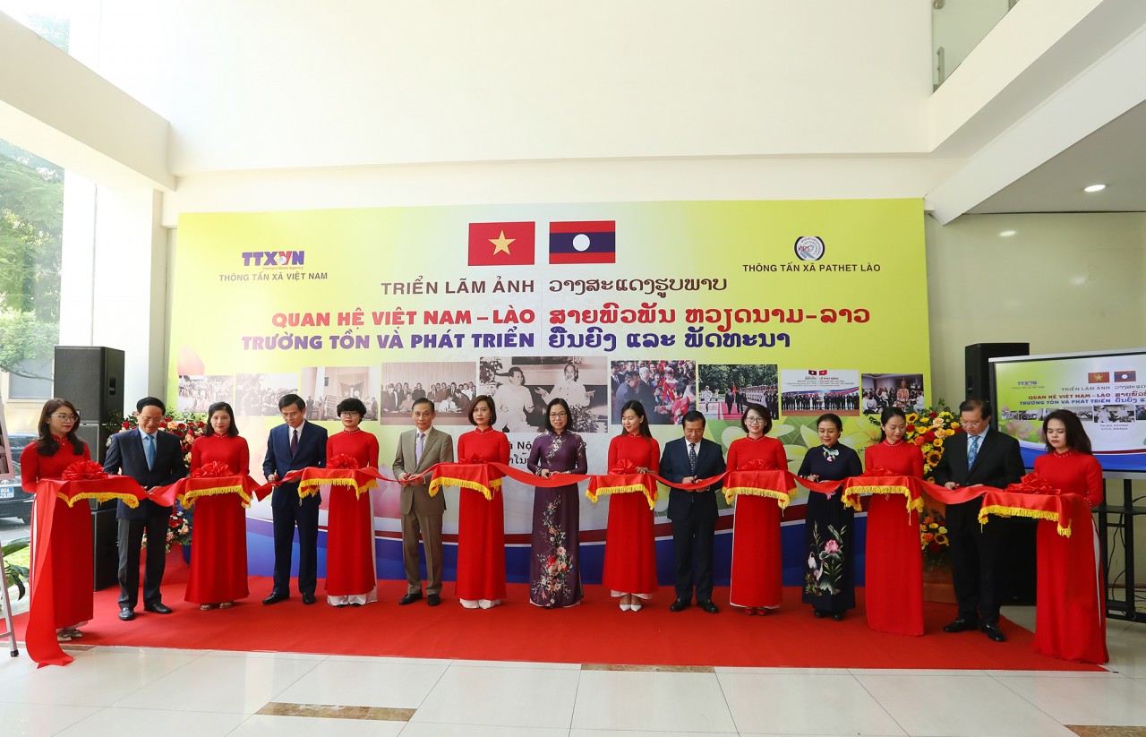 Quan hệ Việt Nam - Lào: Trường tồn và Phát triển