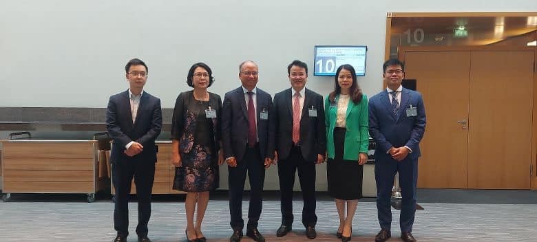 OECD thực hiện báo cáo và khảo sát đối với Việt Nam