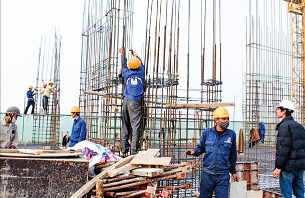 Luật ATVSLĐ góp phần ngăn chặn và đẩy lùi tai nạn lao động Luật ATVSLĐ góp phần ngăn chặn và đẩy lùi tai nạn lao động