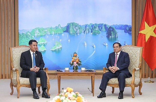 Thủ tướng tiếp Bộ trưởng, Chủ nhiệm Văn phòng Phủ Thủ tướng Lào