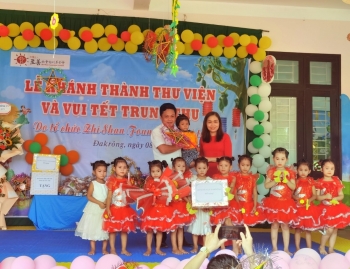 Zhi-Shan Foundation tặng kinh phí bán trú cho hơn 2.000 trẻ mầm non huyện Đakrông (Quảng Trị)
