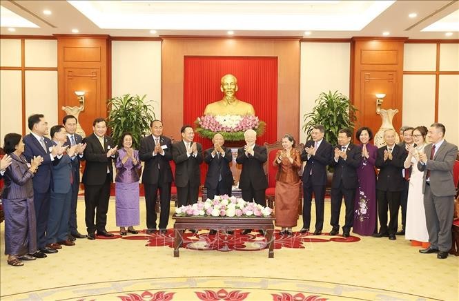 Tổng Bí thư Nguyễn Phú Trọng tiếp Chủ tịch Quốc hội Vương quốc Campuchia Samdech Heng Samrin